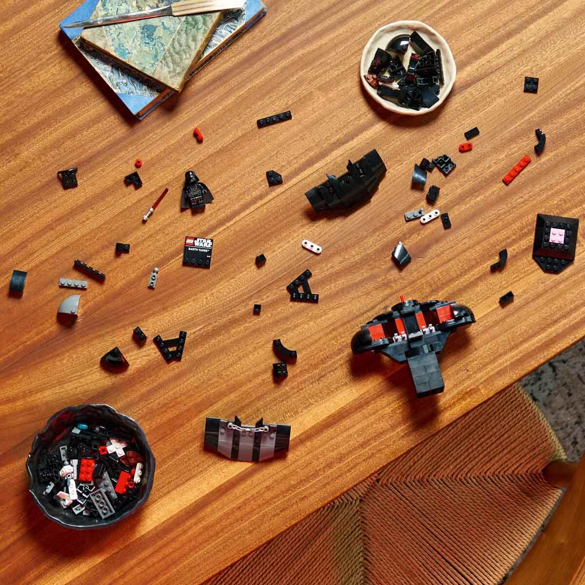 undefined - ae0e8_LEGO_Star_Wars_Darth_Vader_Bustu_75439.jpg