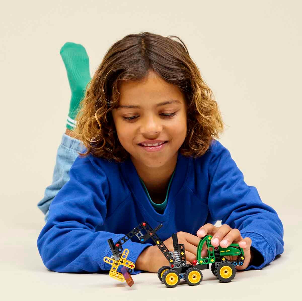 undefined - aea27_LEGO_Technic_John_Deere_1470H_Tekerlekli_Orman_Mak.jpg