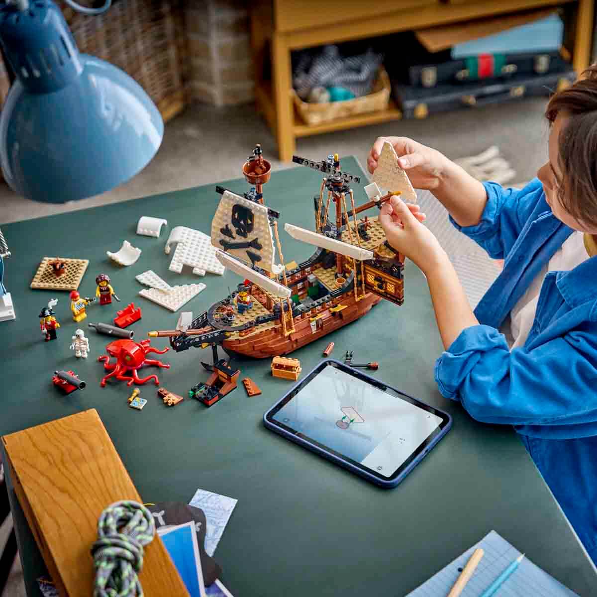 LEGO Creator 3'ü 1 Arada İkonik Korsan Gemisi 31387 - 9 Yaş ve