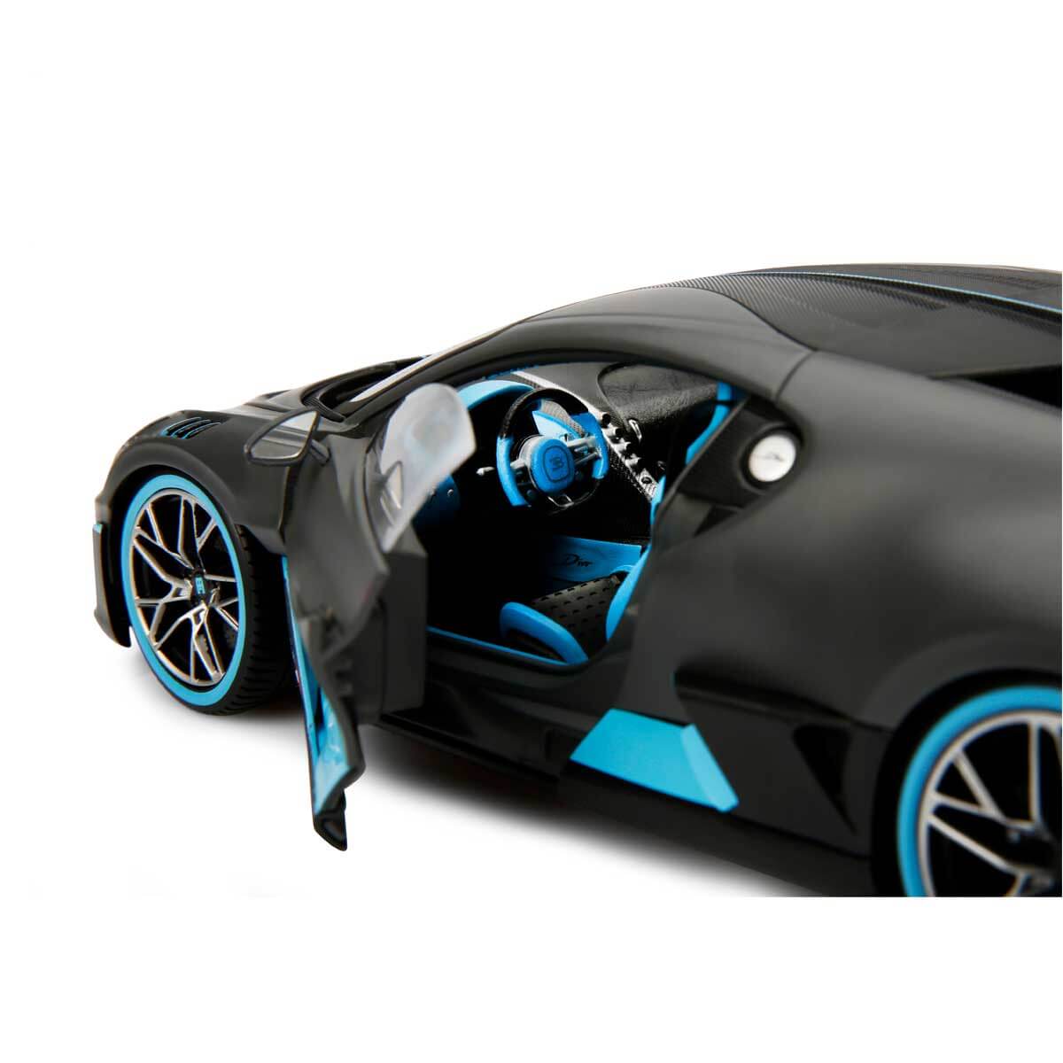 undefined - b1a4e_1:18_Bugatti_Divo_Model_Araba.jpg