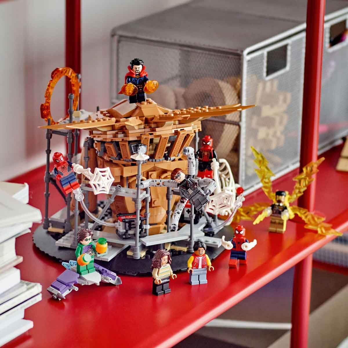 undefined - b401f_LEGO_Marvel_Orumcek_Adam_Son_Savas_76261.jpg