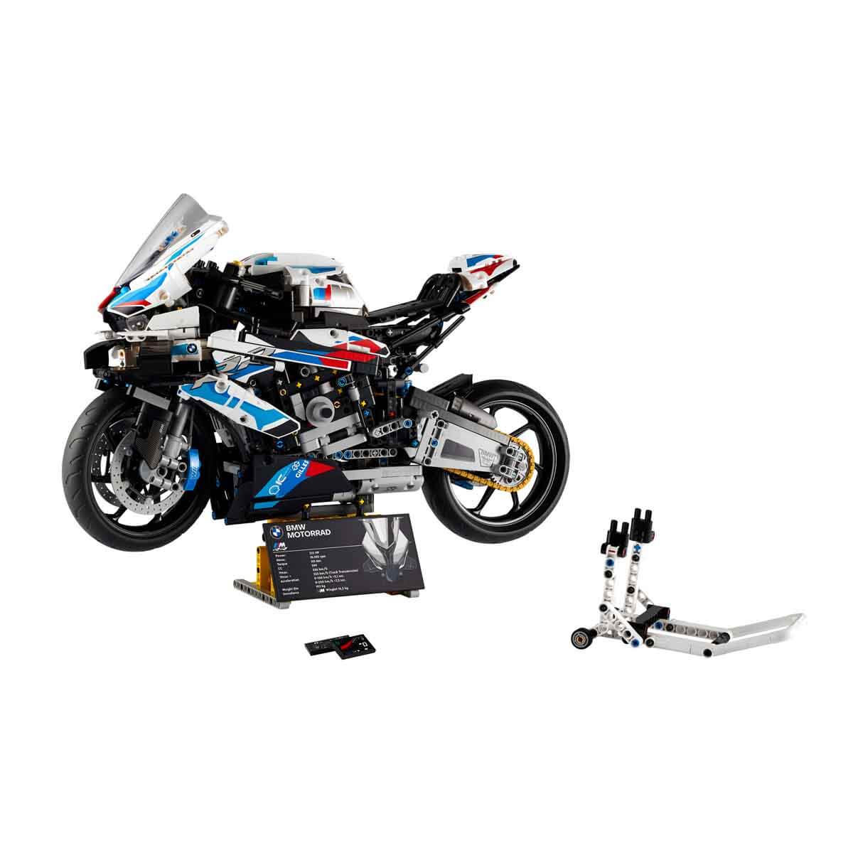 undefined - b4d76_LEGO_Technic_BMW_M_1000_RR_42130.jpg