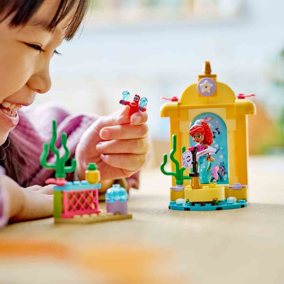undefined - b6077_LEGO_Disney_Princess_Arielin_Muzik_Sahnesi_43235_.jpg
