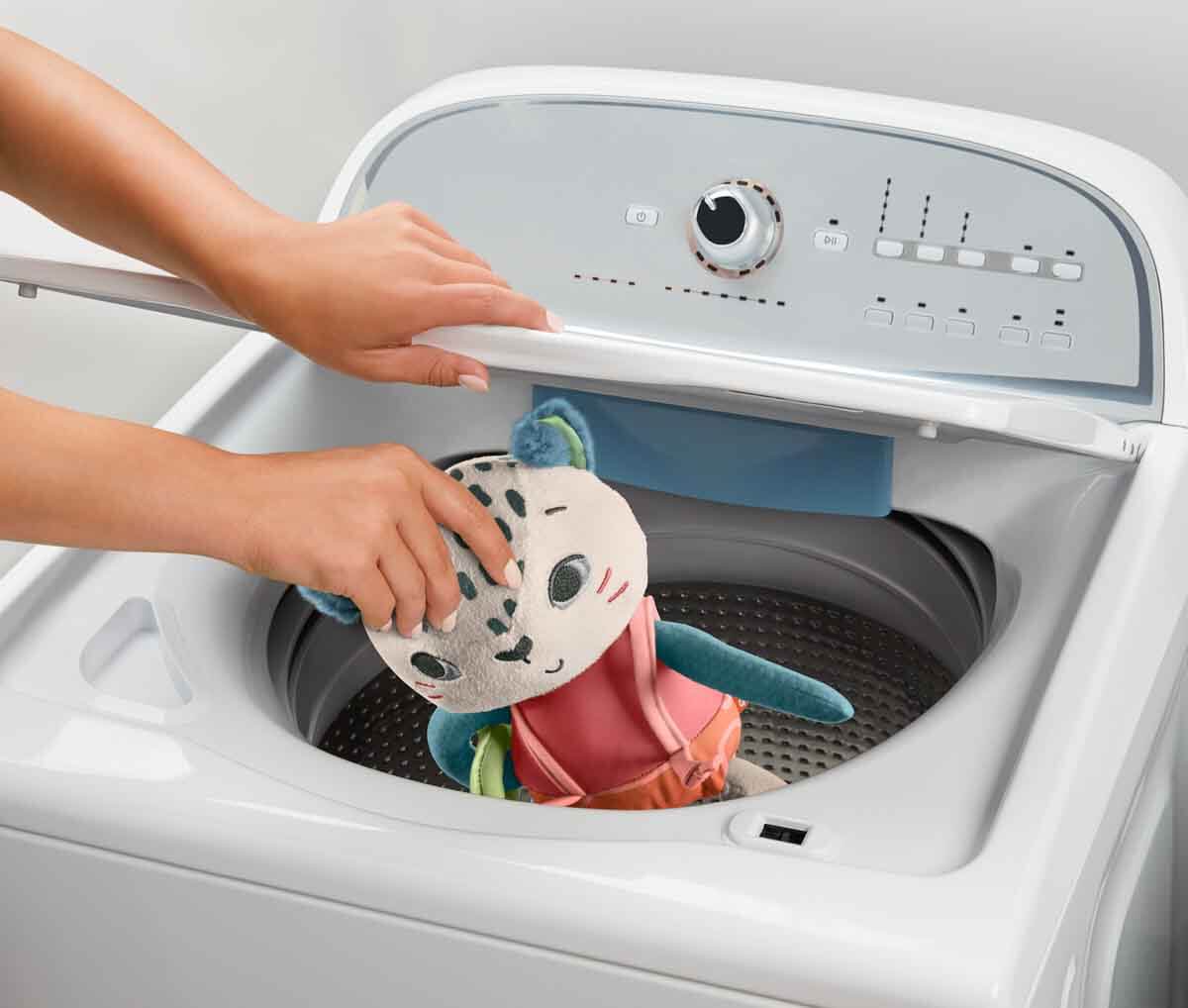 undefined - b652d_Fisher_Price_Eglenceli_Dostum_Kar_Leopari_Pelus_HK.jpg