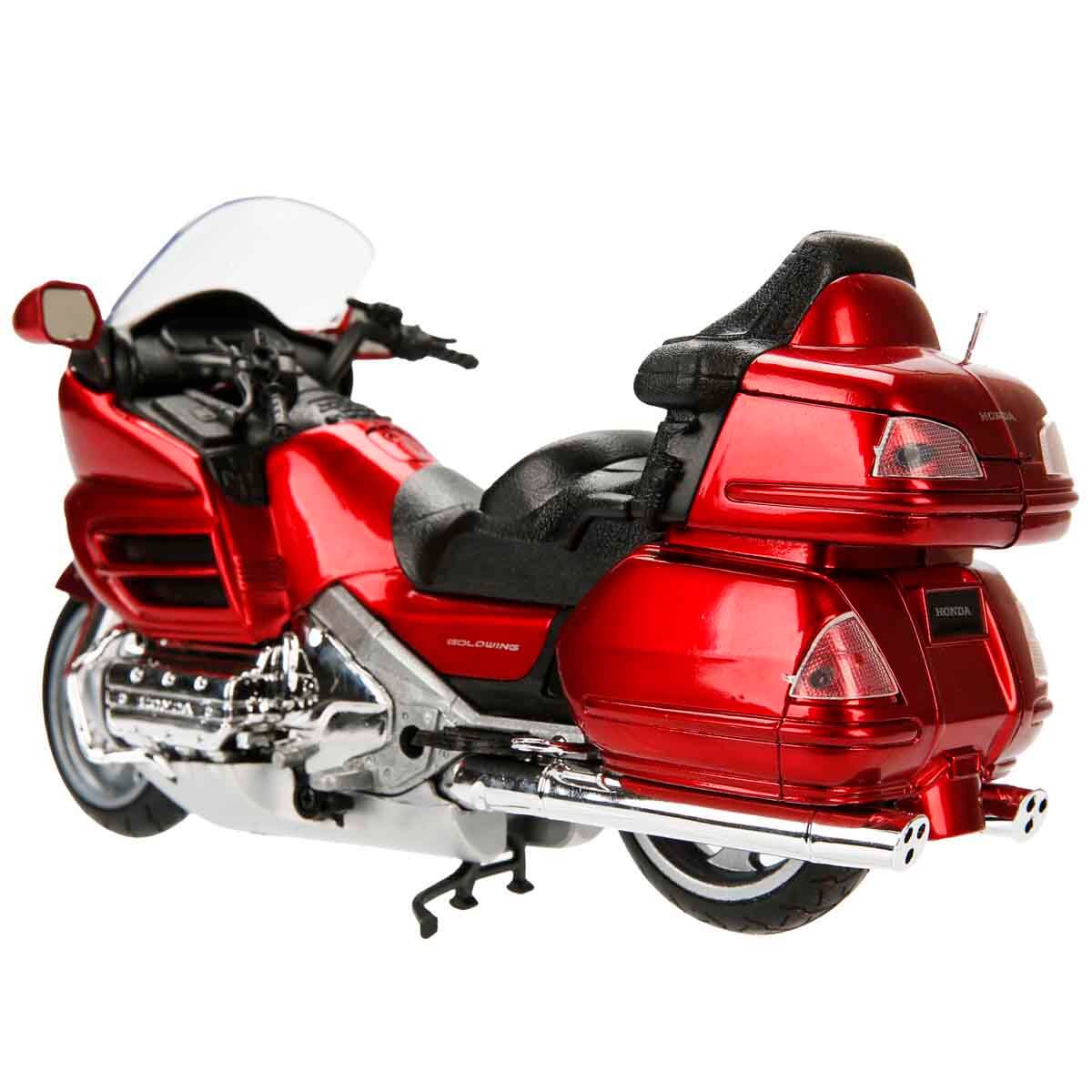 undefined - b81c8_1:12_Honda_Gold_Wing_2010_Motor_.jpg
