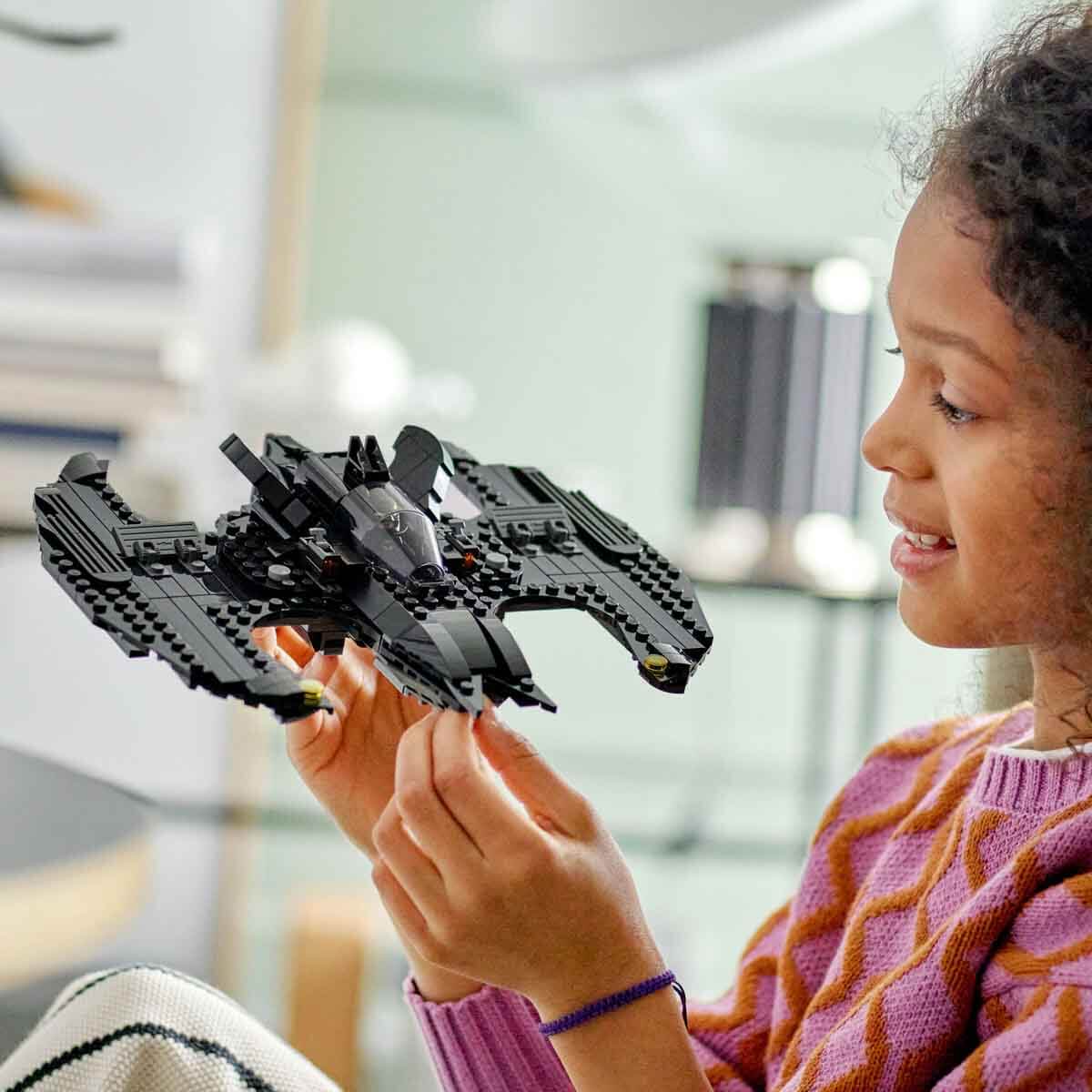 undefined - b8495_LEGO_DC_Batwing__Batman_Joker_e_Karsi_76265.jpg