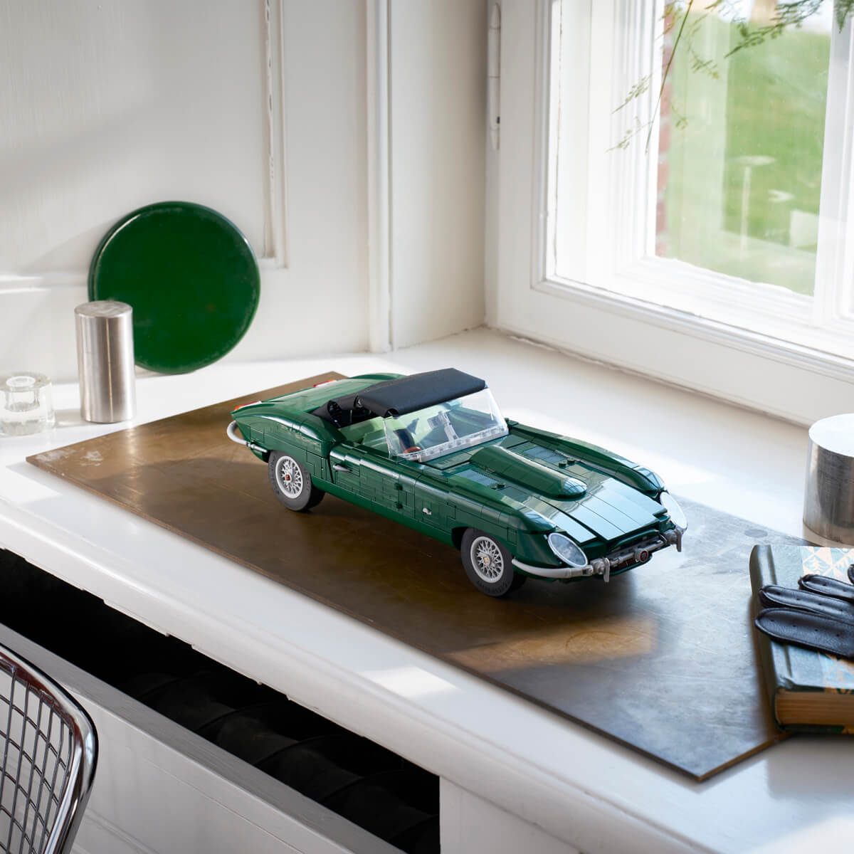 undefined - b9f53_LEGO_Icons_Jaguar_E_Type_11381.jpg
