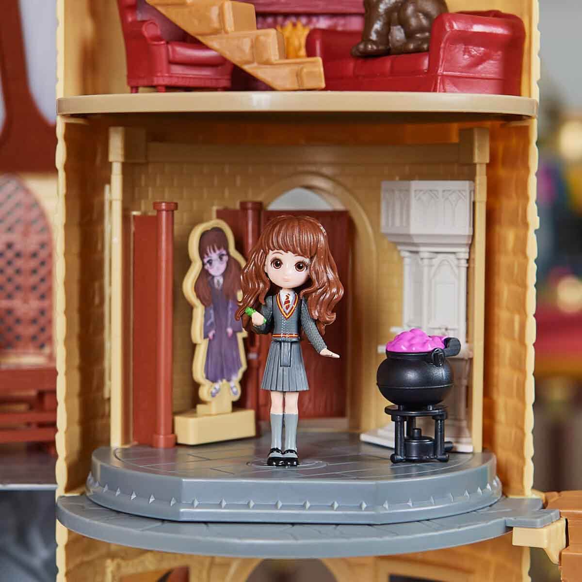 undefined - ba230_Harry_Potter_Magical_Minis_Hogwarts_Satosu.jpg