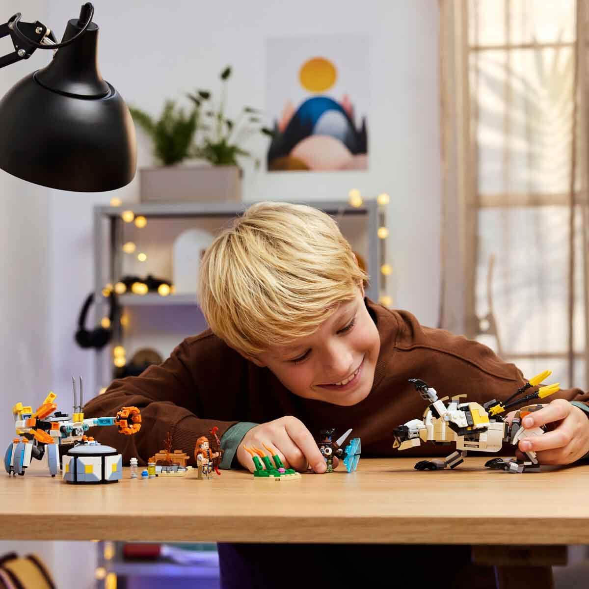 LEGO Horizon Adventures Aloy ve Varl, Metalkabuk ve Hızardiş'e