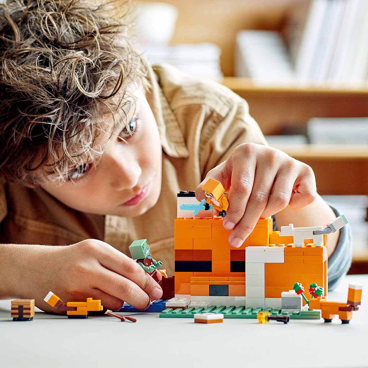 undefined - bb042_LEGO_Minecraft_Tilki_Kulubesi_21178.jpg
