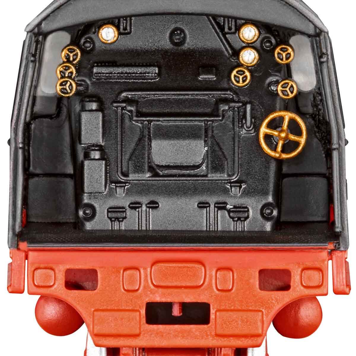 undefined - bcb8b_Revell_1_87_Express_Locomotive_Br_02_VSA02171.jpg
