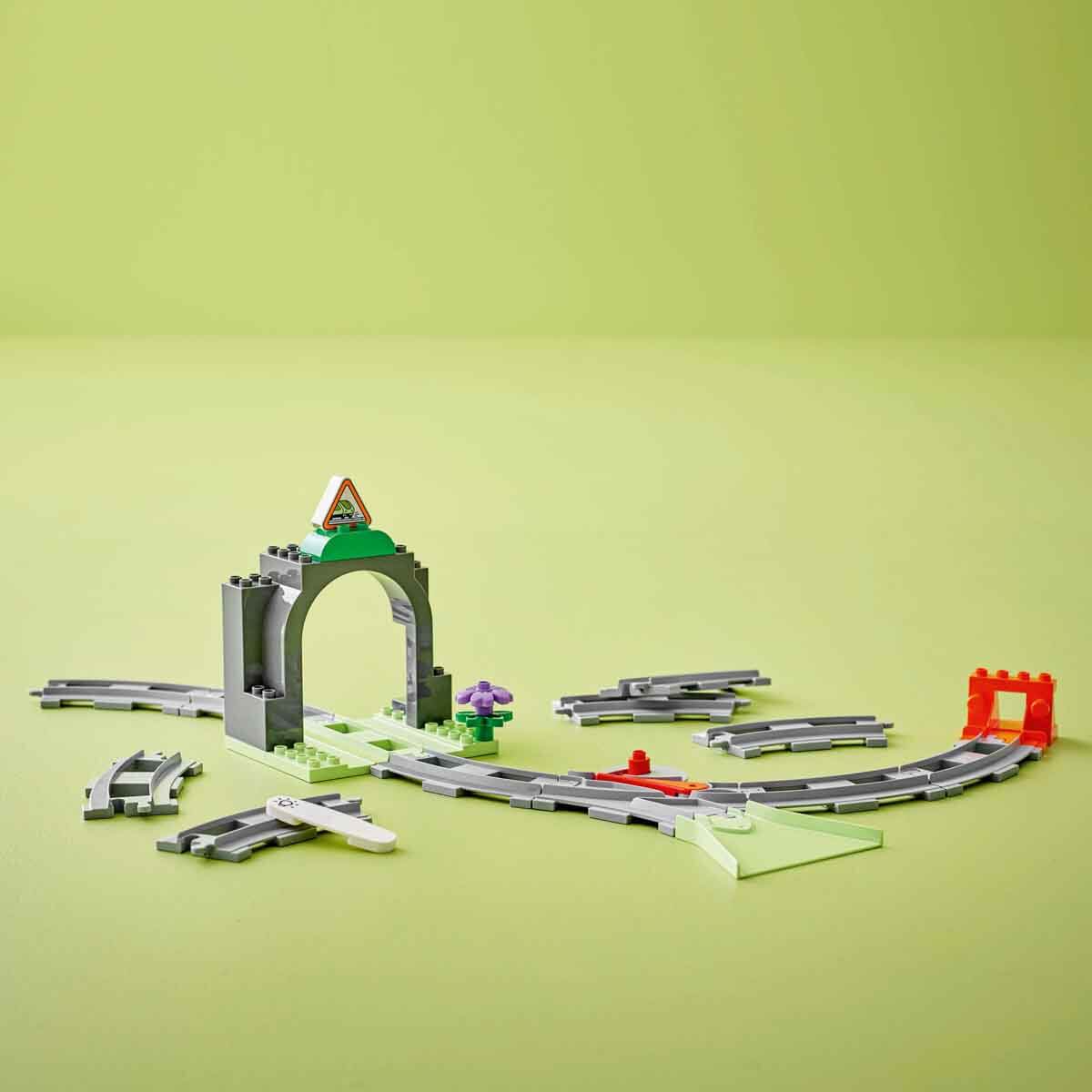 undefined - bcfe0_LEGO_DUPLO_Kasabasi_Tren_Tuneli_ve_Raylari_Ek_Mace.jpg
