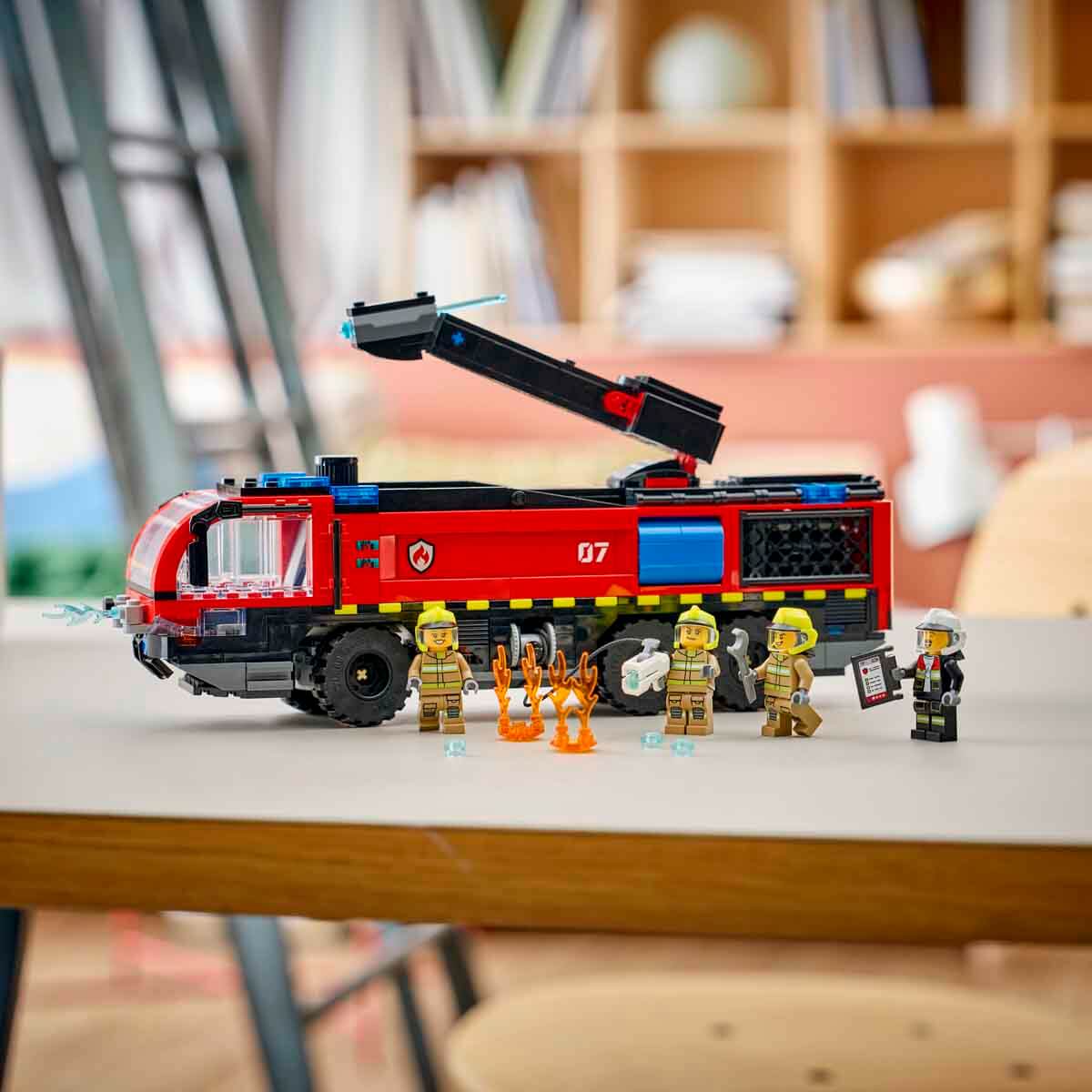 undefined - bd986_LEGO_City_Havaalani_Itfaiye_Kamyonu_60499_.jpg