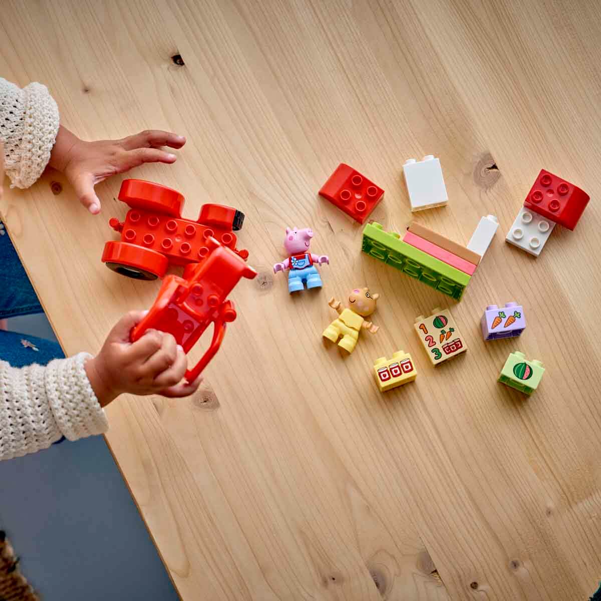 undefined - be202_LEGO_DUPLO_Peppa_Pig_Traktor_ve_Pazar_10468_.jpg