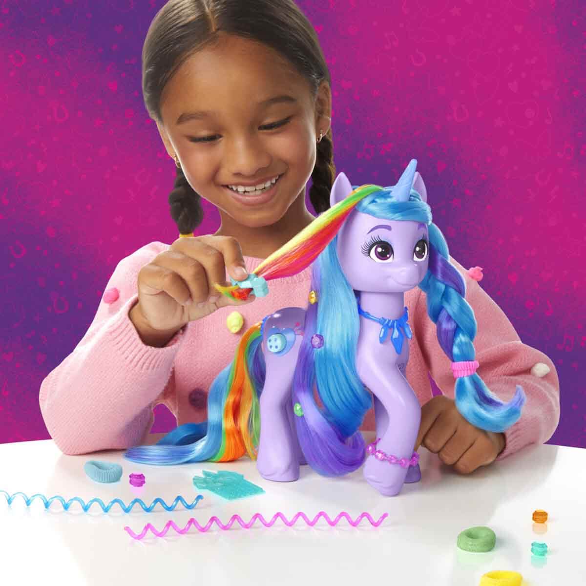 undefined - bfe59_Sesli_My_Little_Pony_Izzy_Moonbow_Gokkusagi_Stili_.jpg