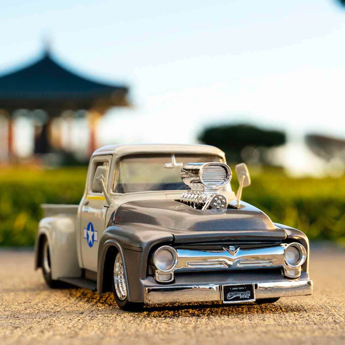 undefined - c0dfb_124_Street_Fighter_1956_Ford_F100_Die_Cast_Model_A.jpg
