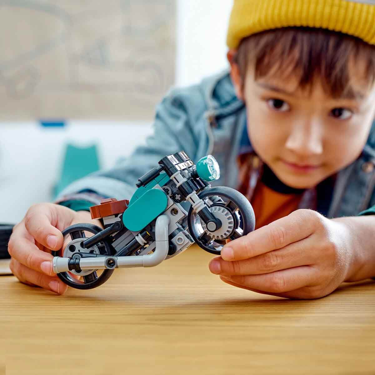 undefined - c12a2_LEGO_Creator_Klasik_Motosiklet_31135.jpg