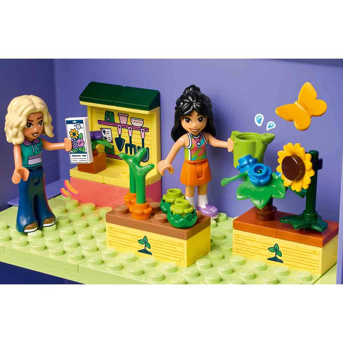 undefined - c1598_LEGO_Friends_Yaratici_Bebek_Evi_Bavulu_Yapim_Seti.jpg