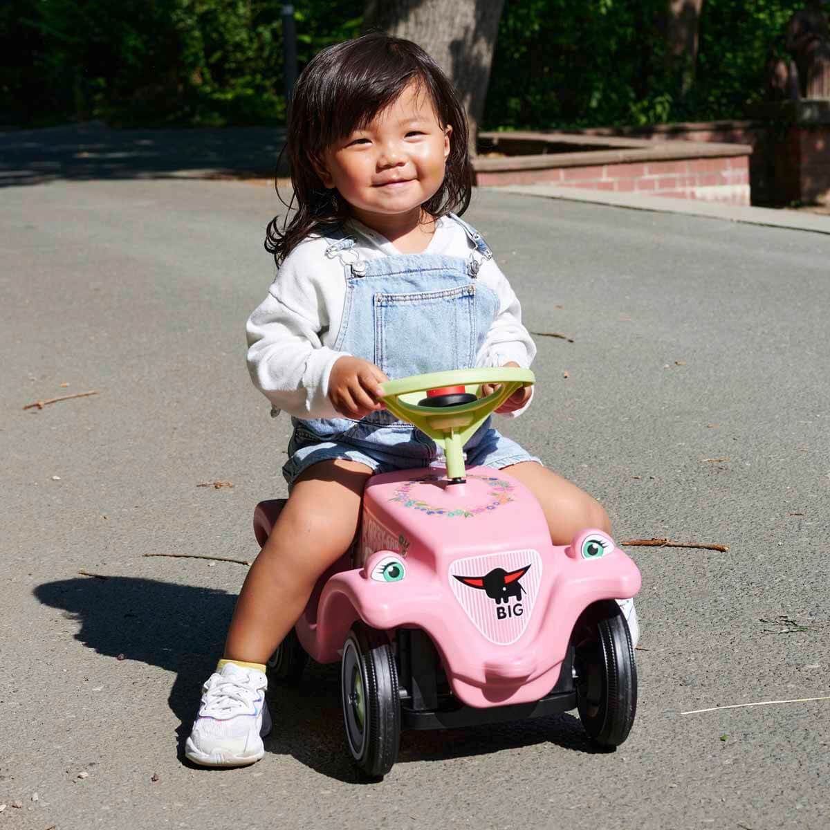 undefined - c1a30_Bobby_Car_Classic_Flower_Bingit_Araba.jpg