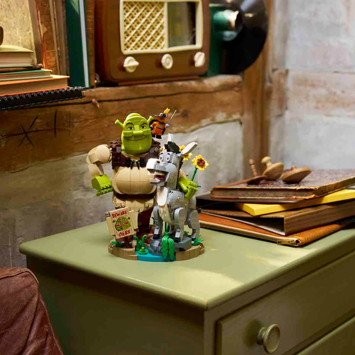 undefined - c1b07_LEGO_Shrek__Srek__Esek_ve_Cizmeli_Kedi_72423.jpg
