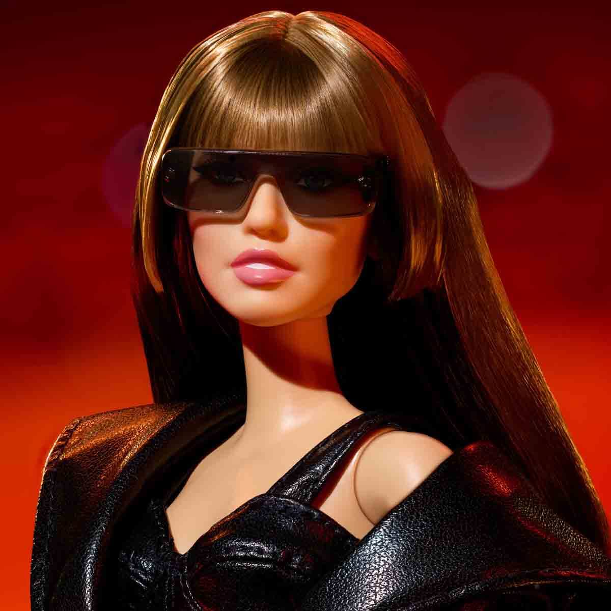 undefined - c238c_Barbie_Signature_Miley_Cyrus_Bebegi_JJY05.jpg