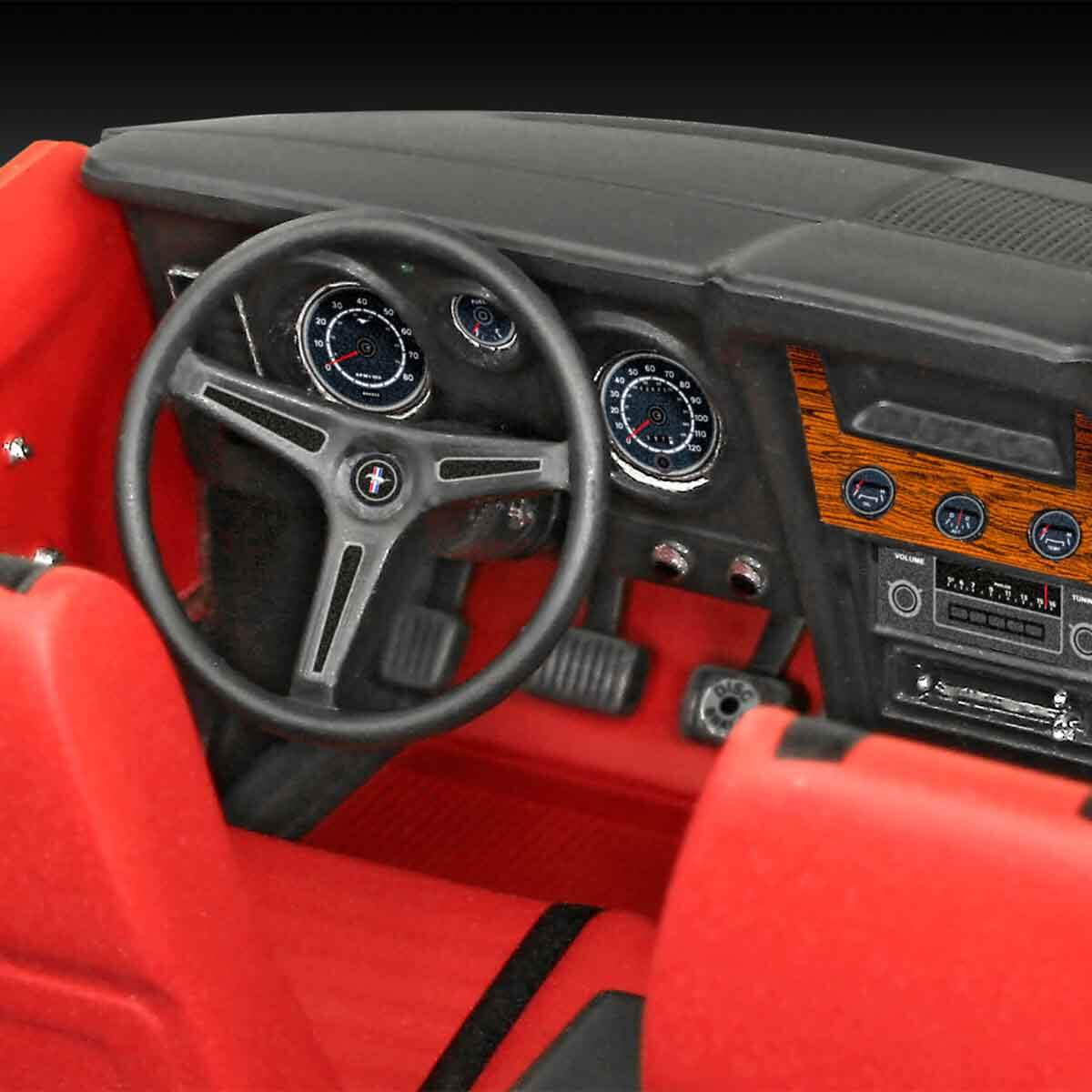 undefined - c27bd_Revell_125_Ford_Mustang_Mach_I_007_Diamond_Are_For.jpg