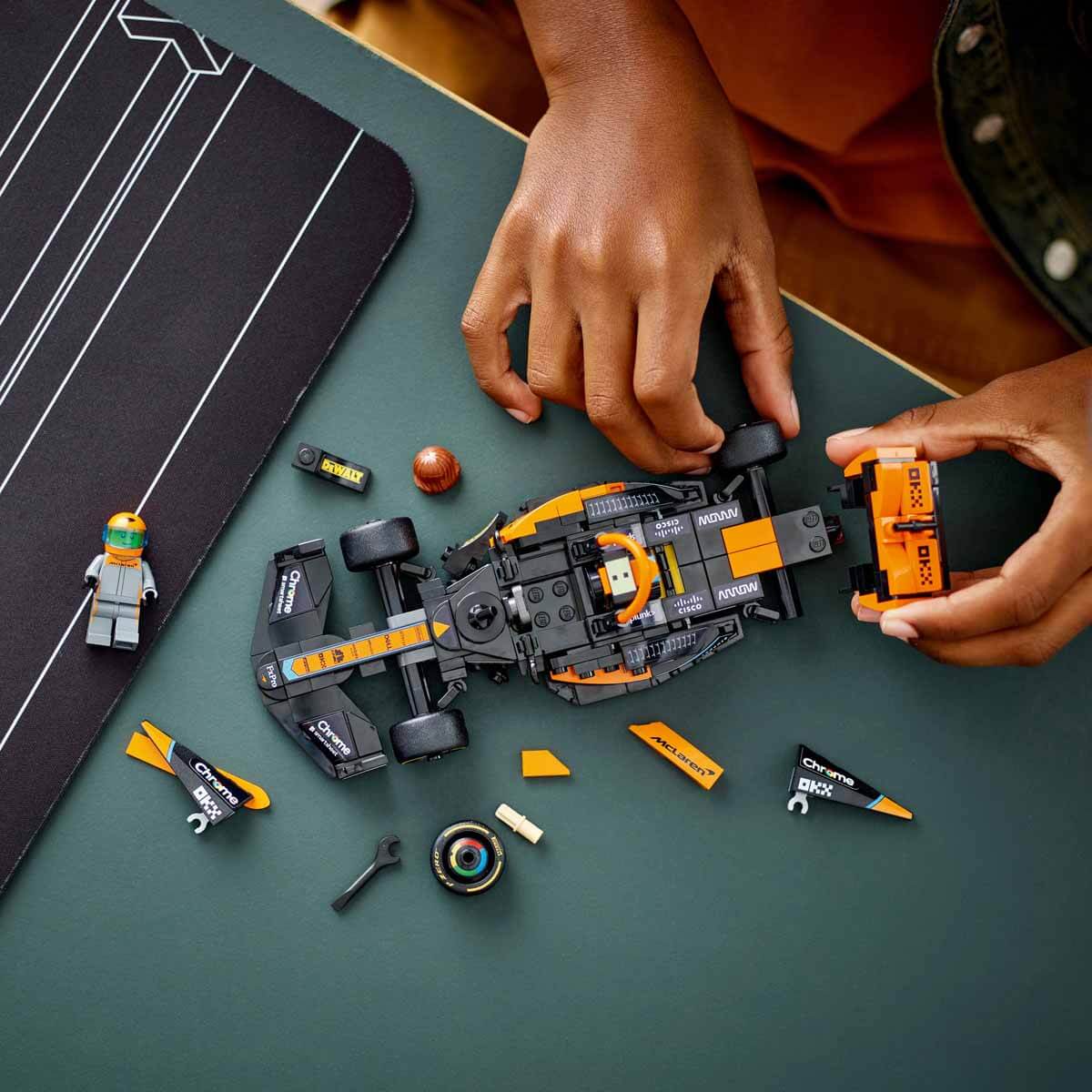 undefined - c30d8_LEGO_Speed_Champions_2023_McLaren_Formula_1_Yaris_.jpg