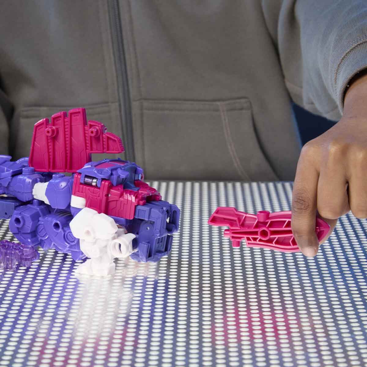 undefined - c3cf3_Transformers_Cyberworld_Ultimate_Cybers_Changers_F.jpg