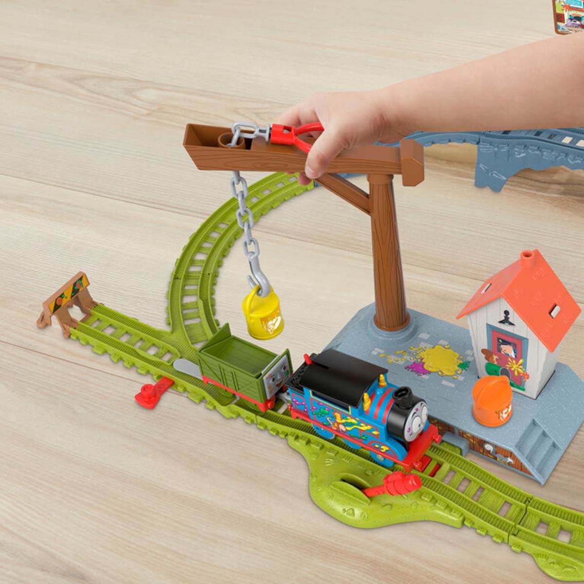 undefined - c886e_Fisher_Price_Thomas_ve_Arkadaslari_Boya_Teslimati_.jpg