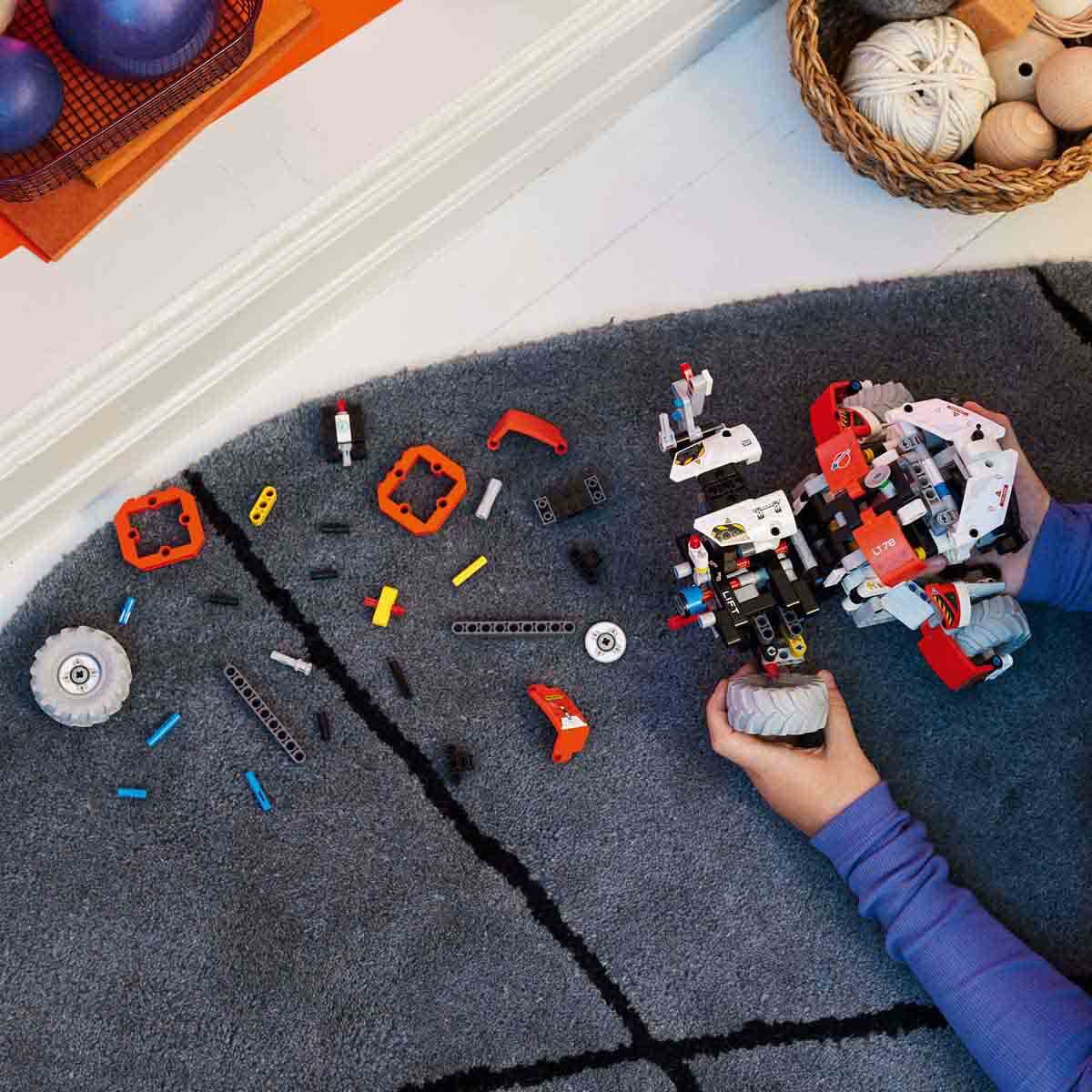 LEGO Technic Yüzey Uzay Yükleyicisi LT78 42178 - 9 Yaş ve Üzeri
