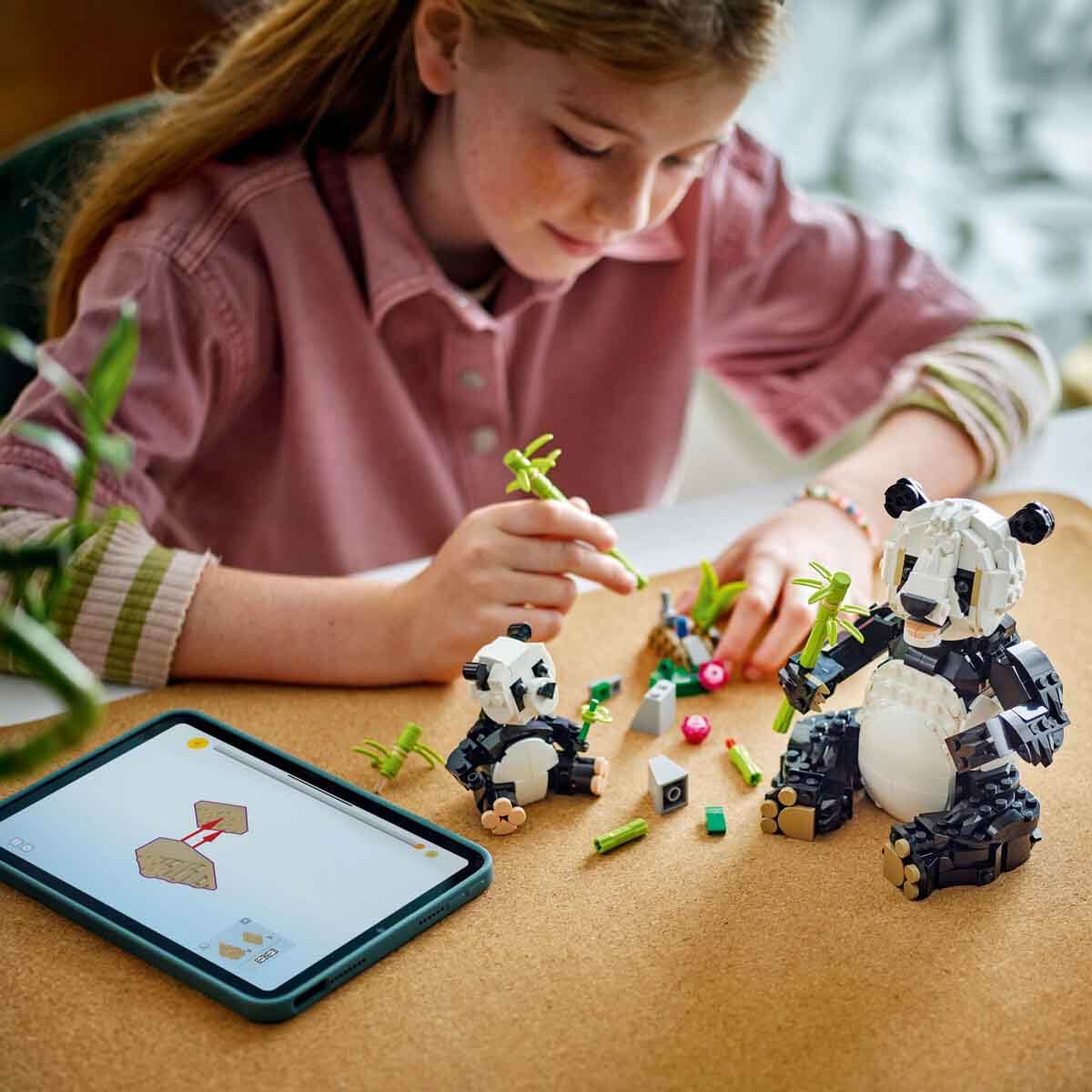 undefined - c97d6_LEGO_Creator_3u_1_Arada_Vahsi_Hayvanlar_Panda_Aile.jpg