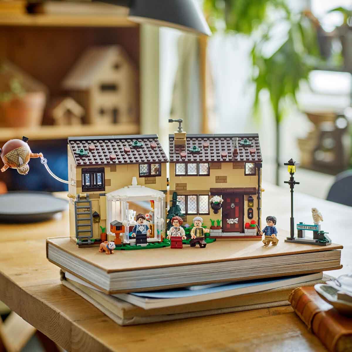 undefined - cad2a_LEGO_Harry_Potter_Privet_Drive_Marge_Halanin_Ziyar.jpg