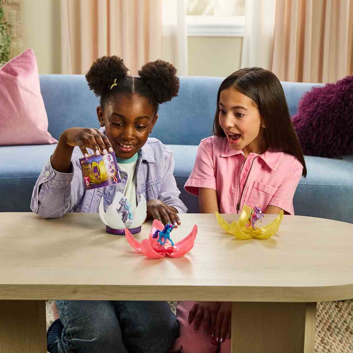 Unicorn Academy Bebek Unicorn Figürü Sürpriz Paket S2 | Toyzz Shop