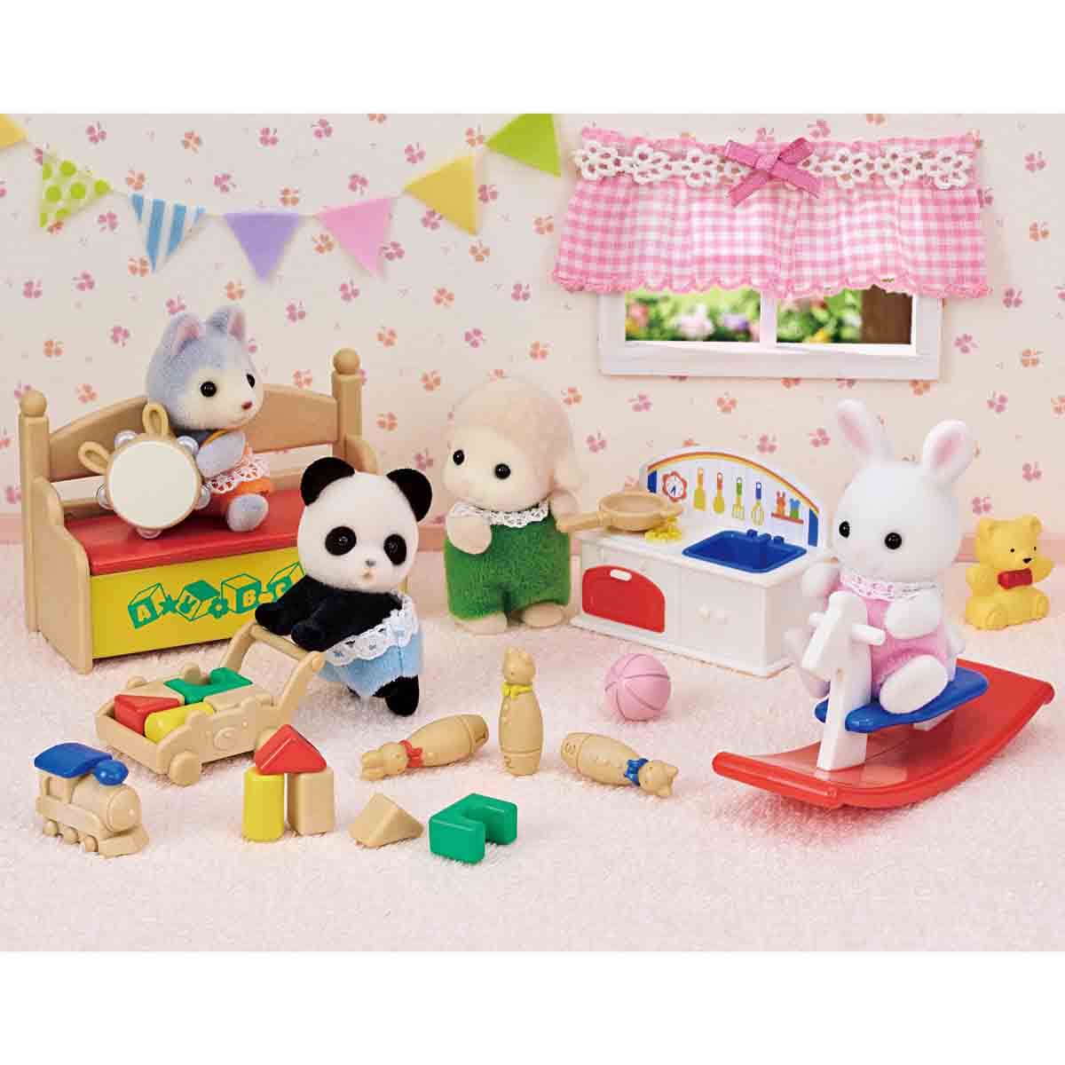 undefined - cc316_Sylvanian_Families_Tavsan_ve_Panda_Bebegin_Oyun_Od.jpg