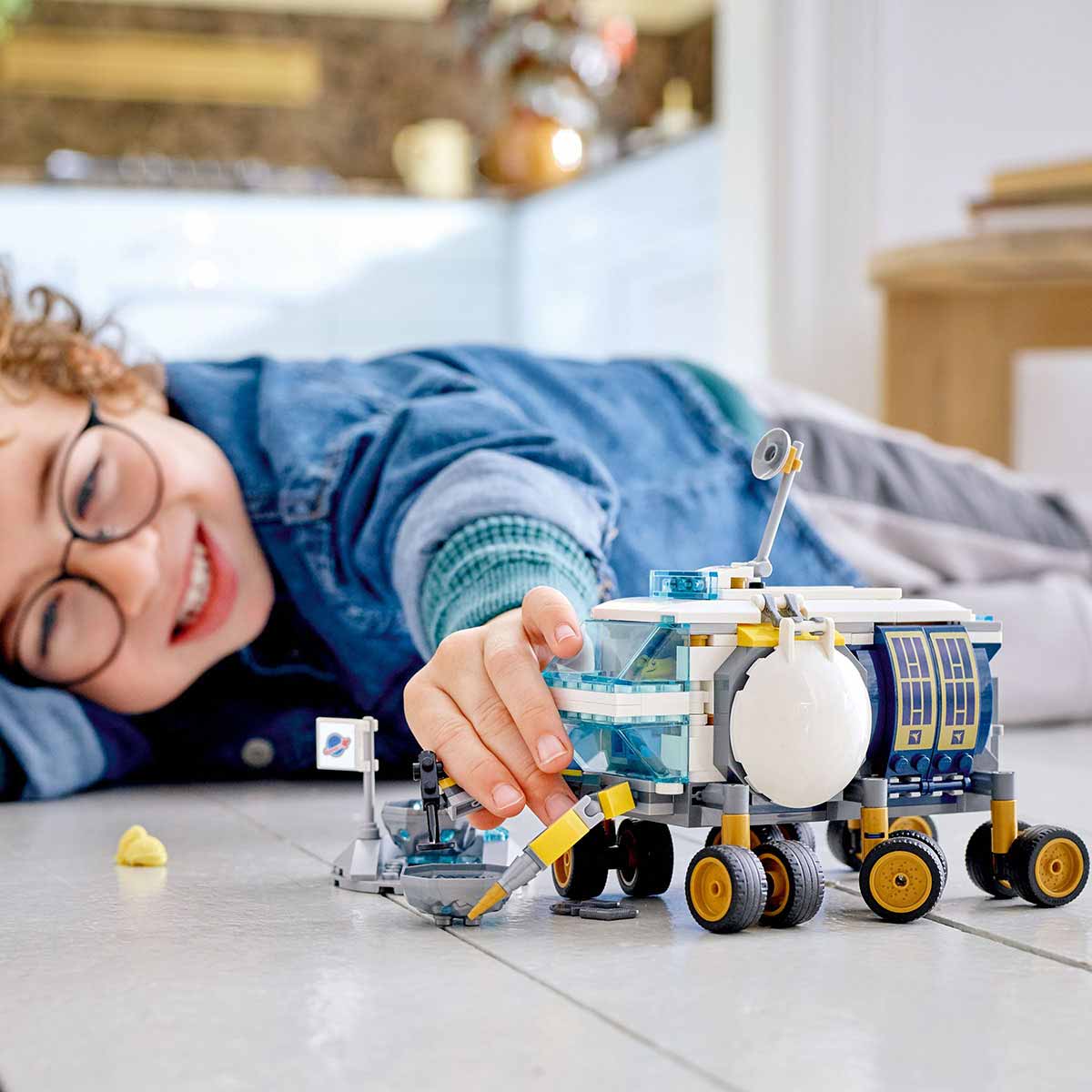 undefined - cc4e1_LEGO_City_Ay_Tasiti_60348.jpg
