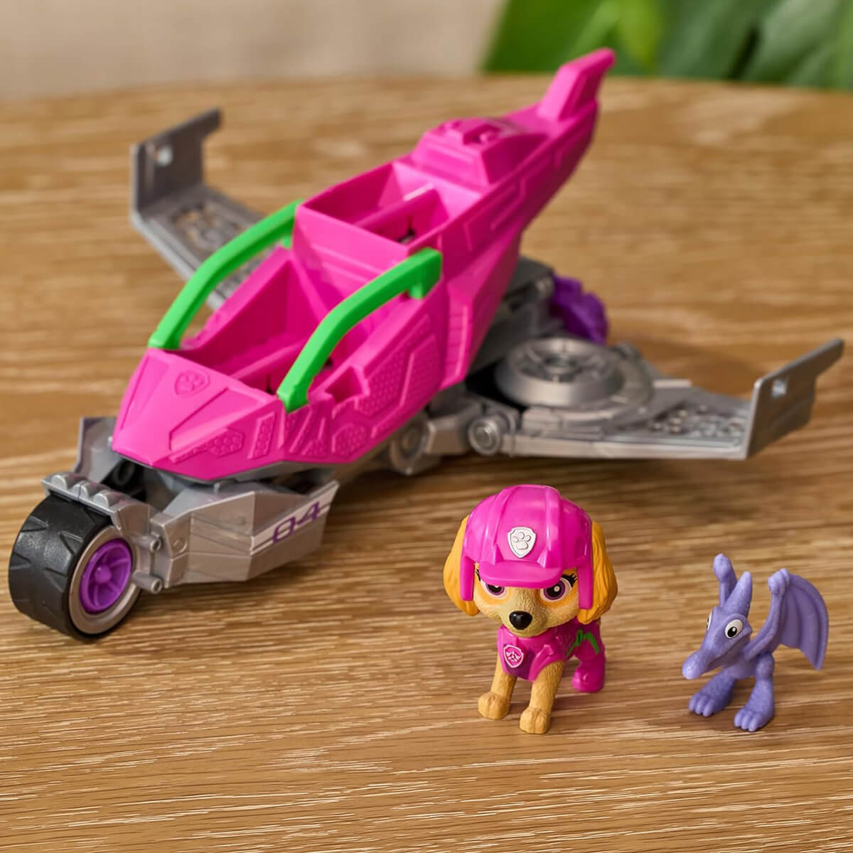 undefined - cca6b_PAW_Patrol_The_Dino_Movie_Skye_Figuru_ve_Dino_Kurt.jpg