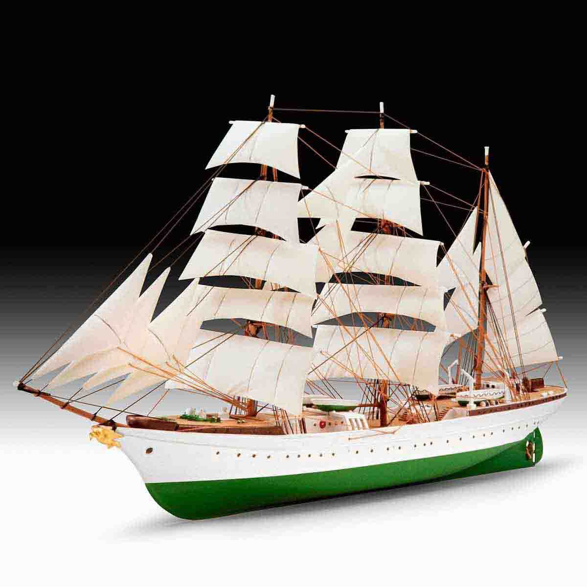 undefined - cd9f2_Revell_1350_Gorch_Fock_VSG05432.jpg