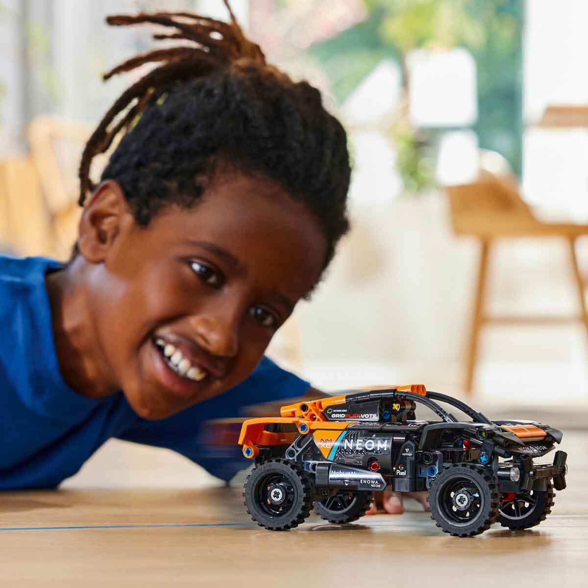 undefined - ceb5e_LEGO___Technic_NEOM_McLaren_Extreme_E_Yaris_Arabas.jpg
