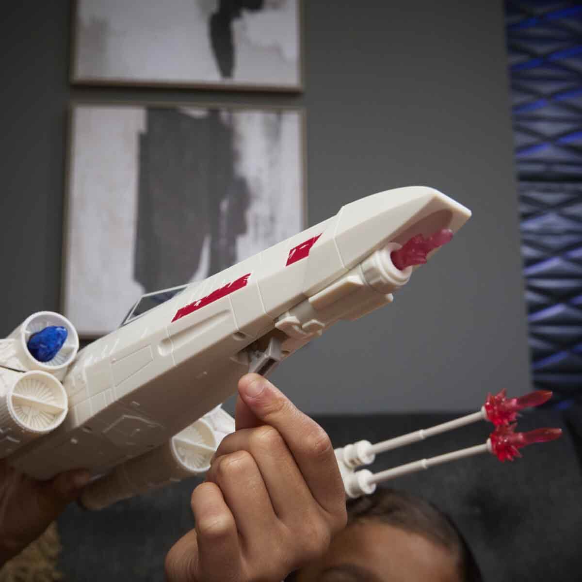 undefined - d0089_Star_Wars_Luke_Skywalker_Figuru_ve_XWing_Araci_.jpg