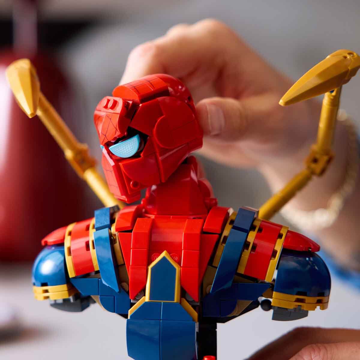 undefined - d1828_LEGO____Marvel_Iron_Orumcek_Adam_Bustu_76326_.jpg