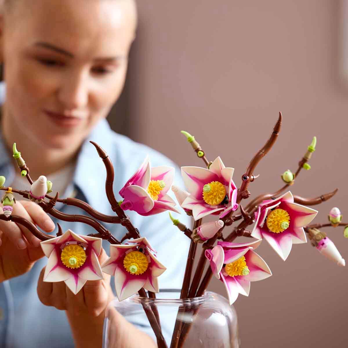 undefined - d3c6f_LEGO_Botanicals_Manolya_Dallari_11510_.jpg
