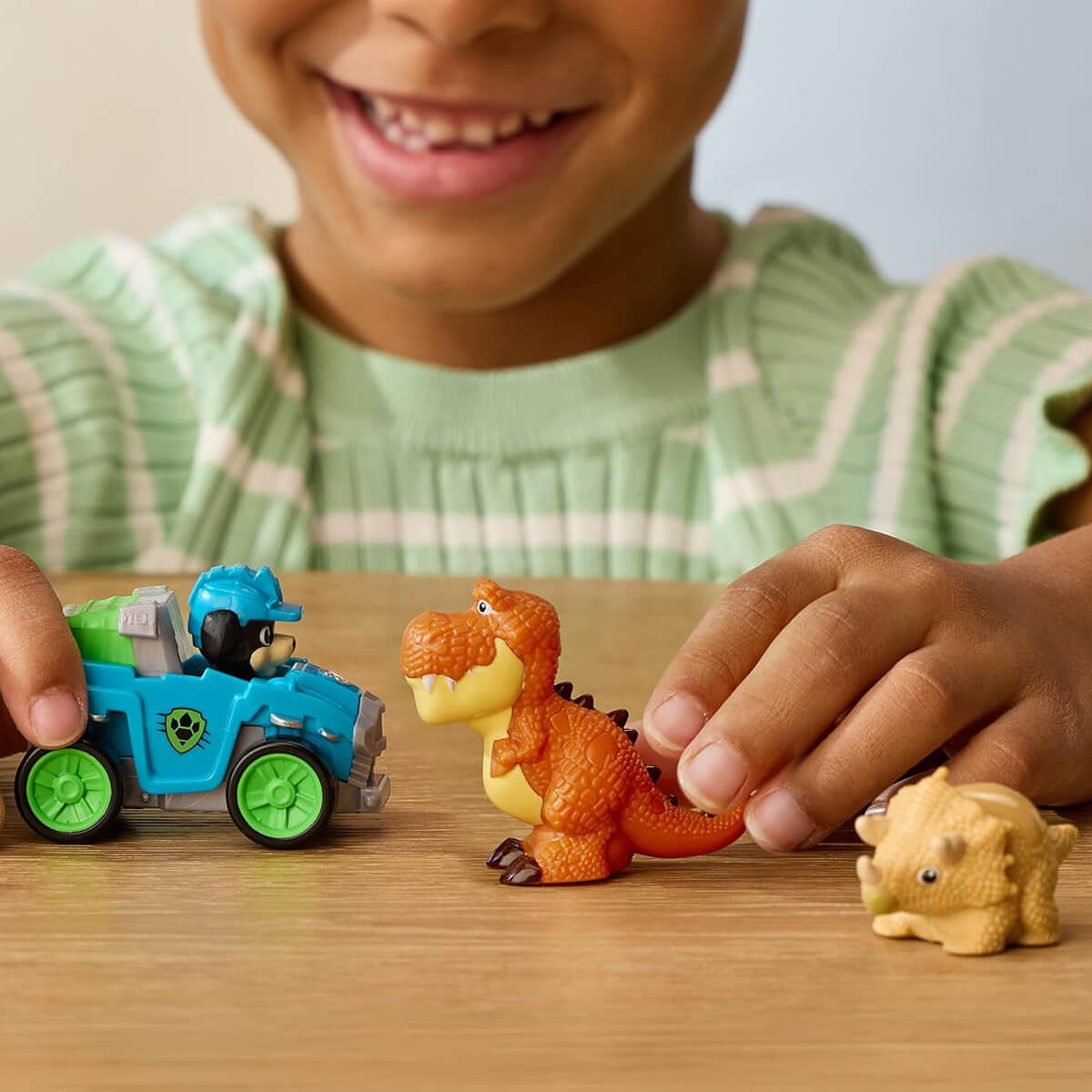 undefined - d5ed3_PAW_Patrol_The_Dino_Movie_Pup_Squad_Dino_Ekibi_Fig.jpg