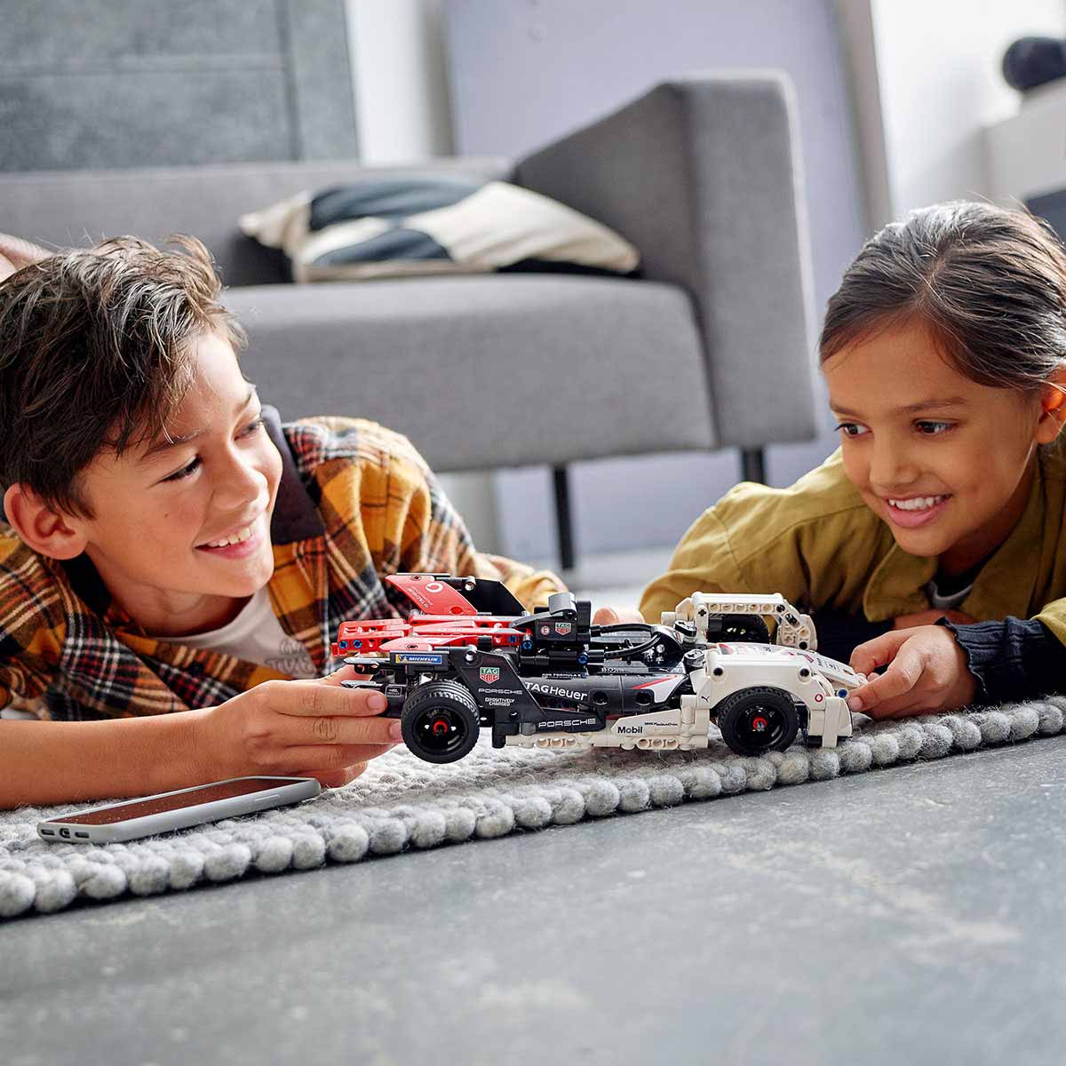 LEGO® Technic Formula E® Porsche 99X Electric 42137 - 9 Yaş ve