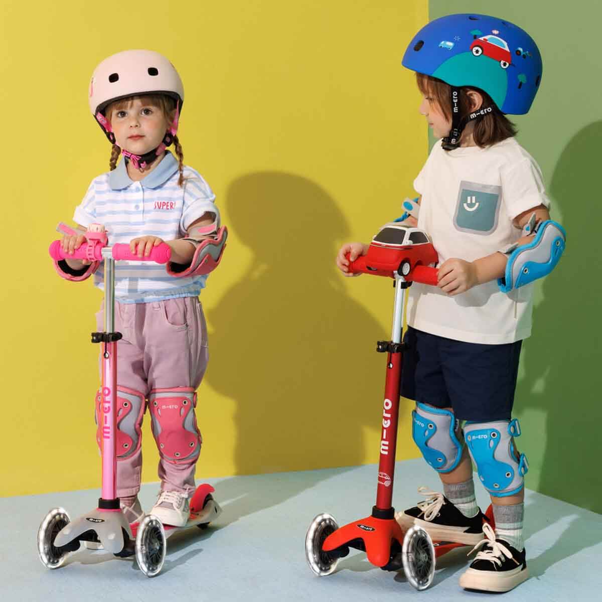 undefined - d86c1_Micro_Minilio_3_Tekerlekli_Isikli_Kirmizi_Scooter.jpg