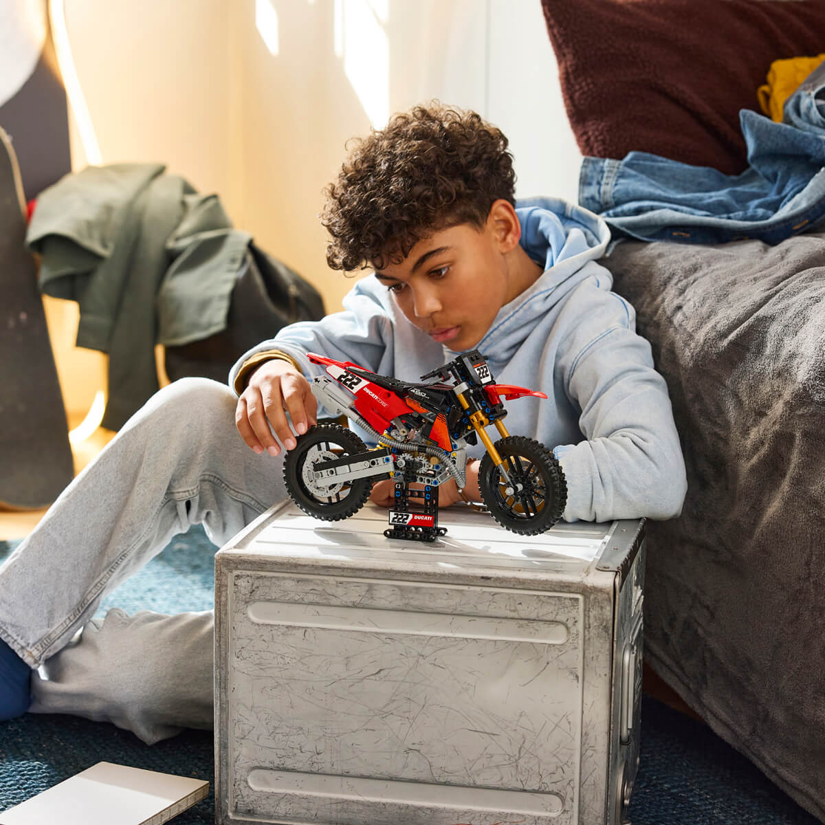 undefined - d8849_LEGO_Technic_Ducati_Desmo450_MX_Factory_Motosiklet.jpg