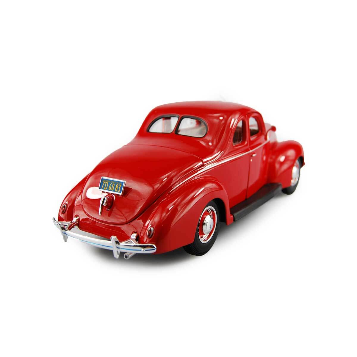 1:18 Maisto Ford Deluxe Tudor 1939 Model Araba - Yeşil | Toyzz Shop
