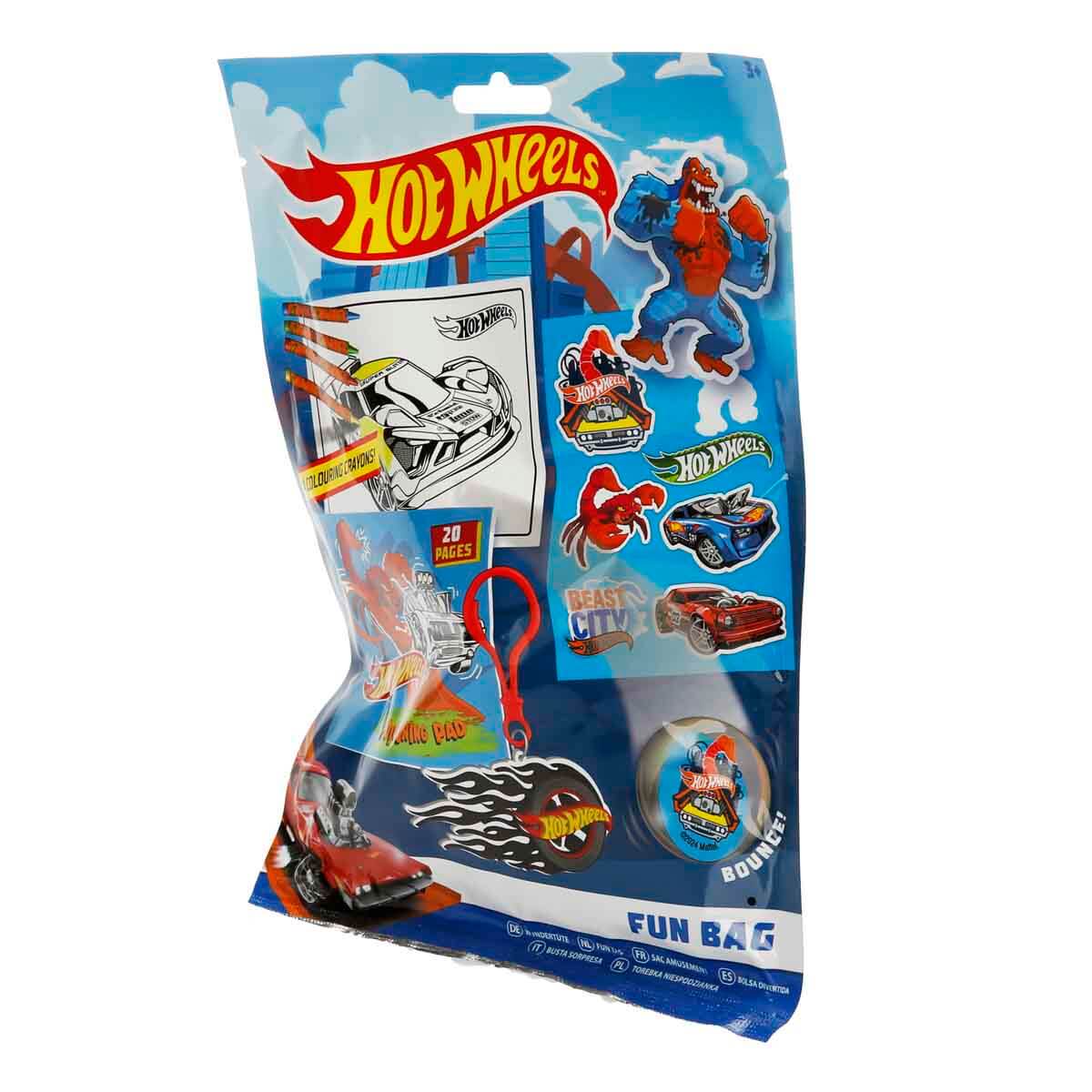 undefined - d9b7c_Hot_Wheels_Eglence_Paketi_.jpg