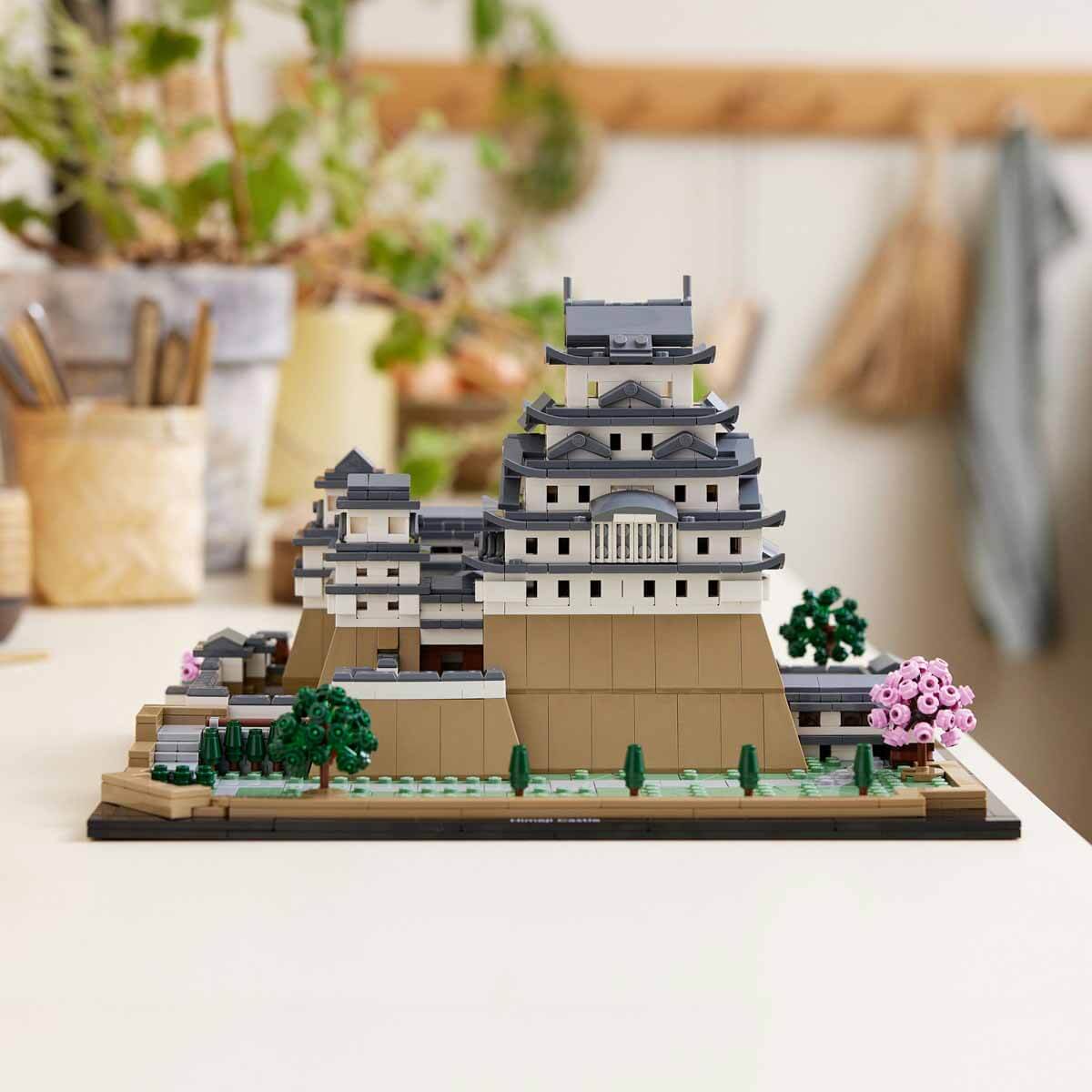 undefined - d9d65_LEGO_Architecture_Himeji_Kalesi_21060.jpg