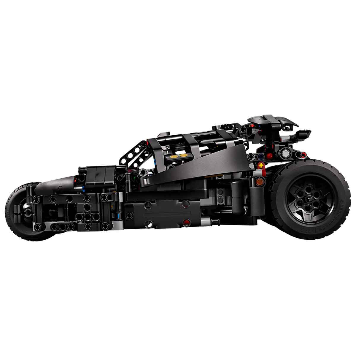 undefined - da5ee_LEGO_Technic_Batmobile_Tumbler_42239.jpg
