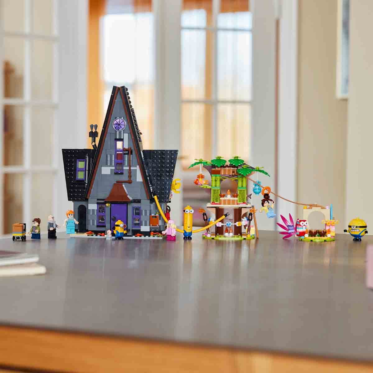 undefined - db09e_LEGO_Despicable_Me_4_Minyonlar_ve_Grunun_Aile_Kosk.jpg